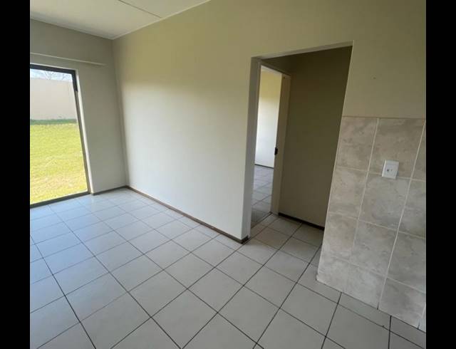 2 BEDROOM PROPERTY TO RENT IN PARKRAND